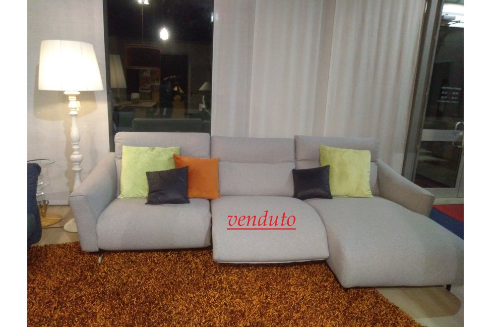 DIVANO CON RELAX